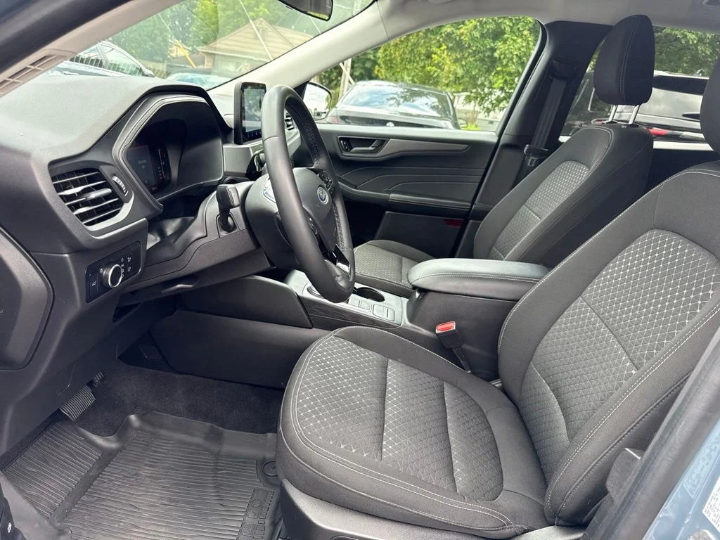 Used 2023 Blue Ford Active image 10