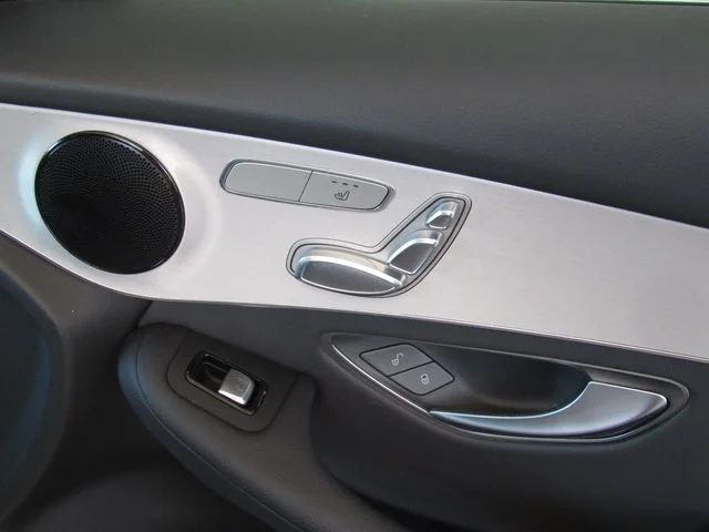 2022 Mercedes-Benz GLC GLC300 - Photo 21