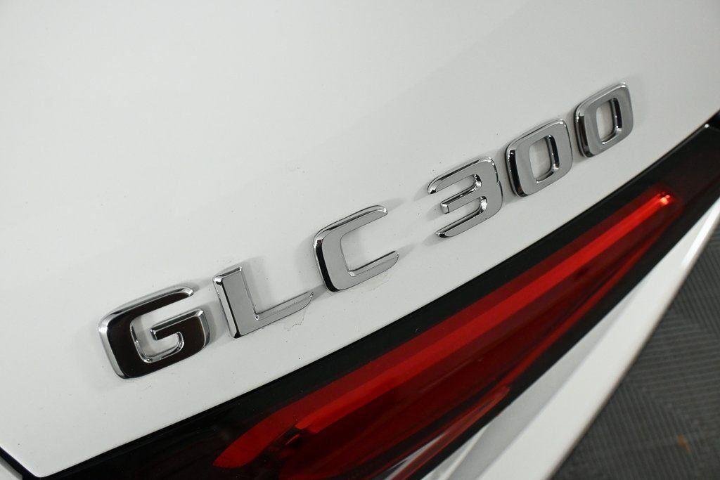 2025 Mercedes-Benz GLC Base - Photo 24