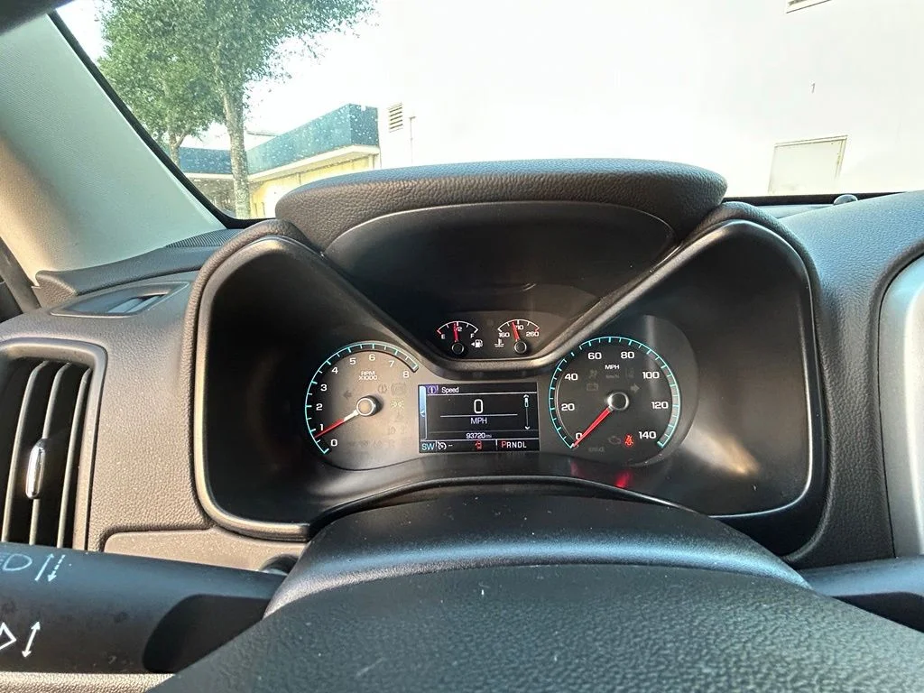 Used 2018 Graphite Metallic Chevrolet LT image 38