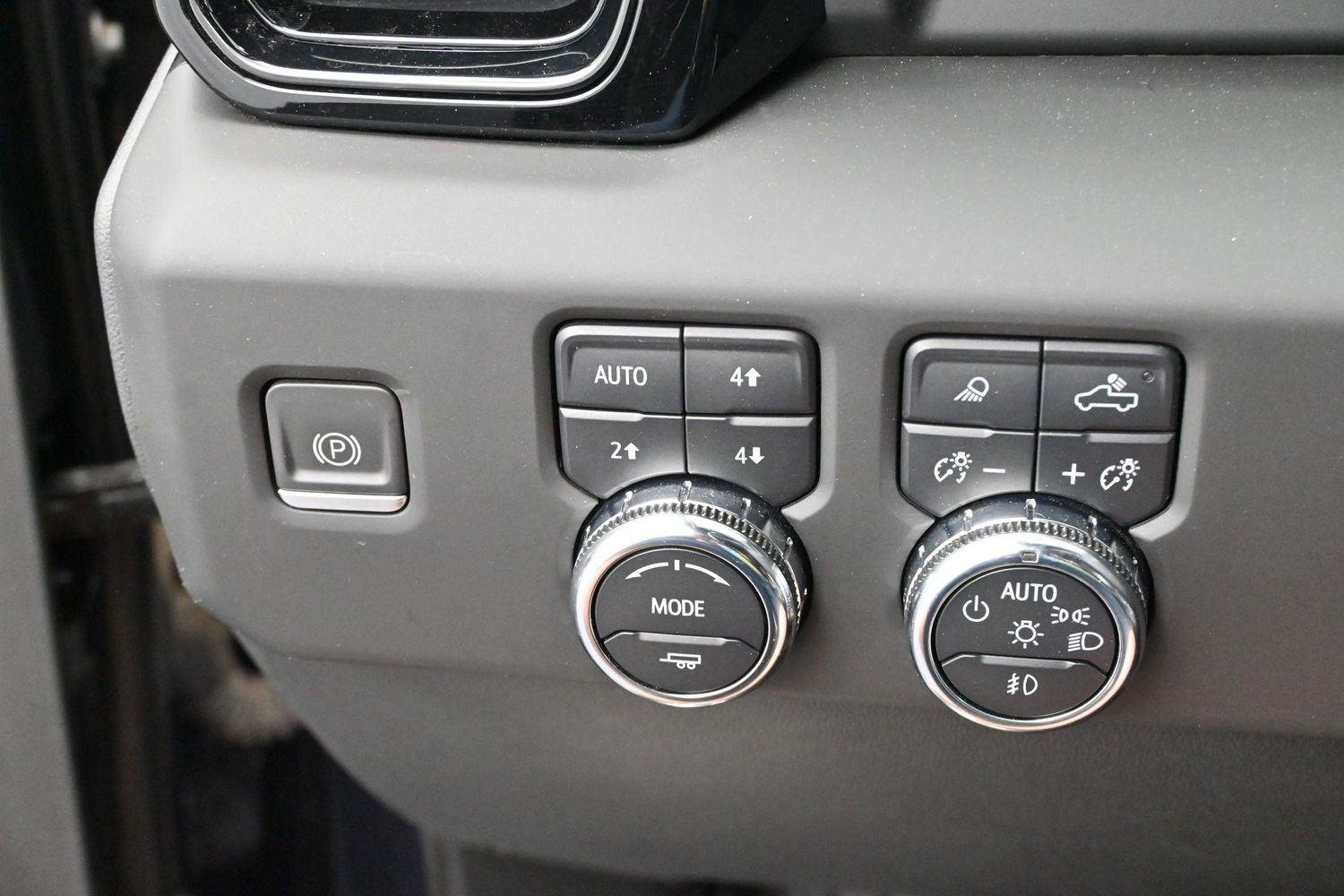 Used 2024 Titanium Rush Metallic GMC AT4X image 21