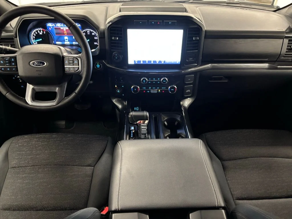 Used 2023 Silver Ford XLT image 11