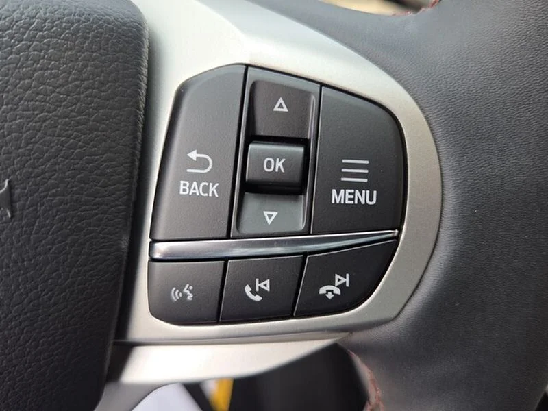 New 2026 Star White Metallic Tri-Coat Ford Active image 25