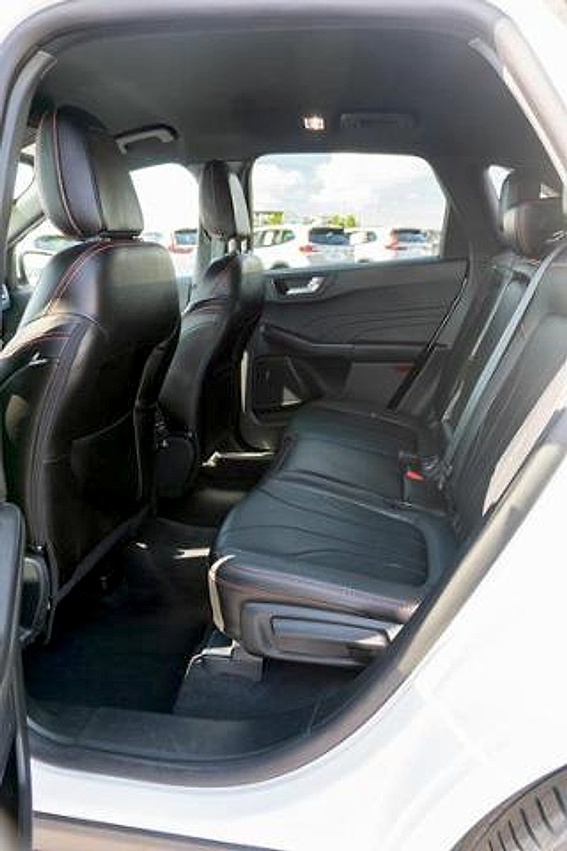 Used 2026 Star White Metallic Tri-Coat Ford ST-Line Elite image 11
