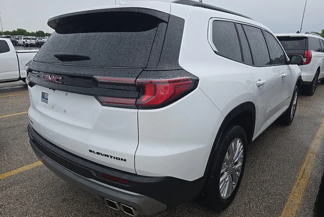 2025 GMC Acadia Elevation FWD's photo