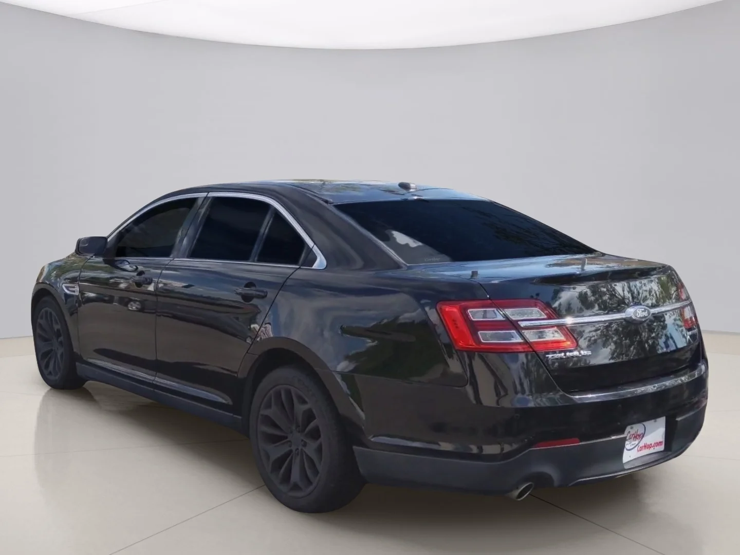 Used 2016 Black Ford LIMITED image 3