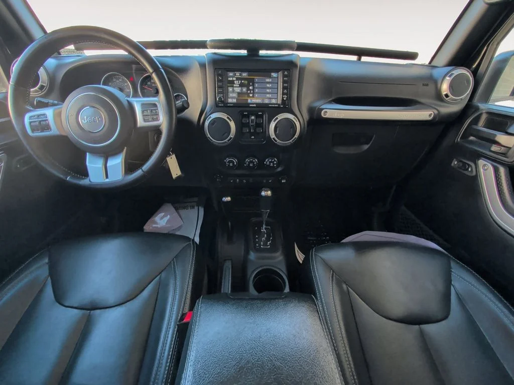 Used 2017 Black Jeep Unlimited Rubicon image 10