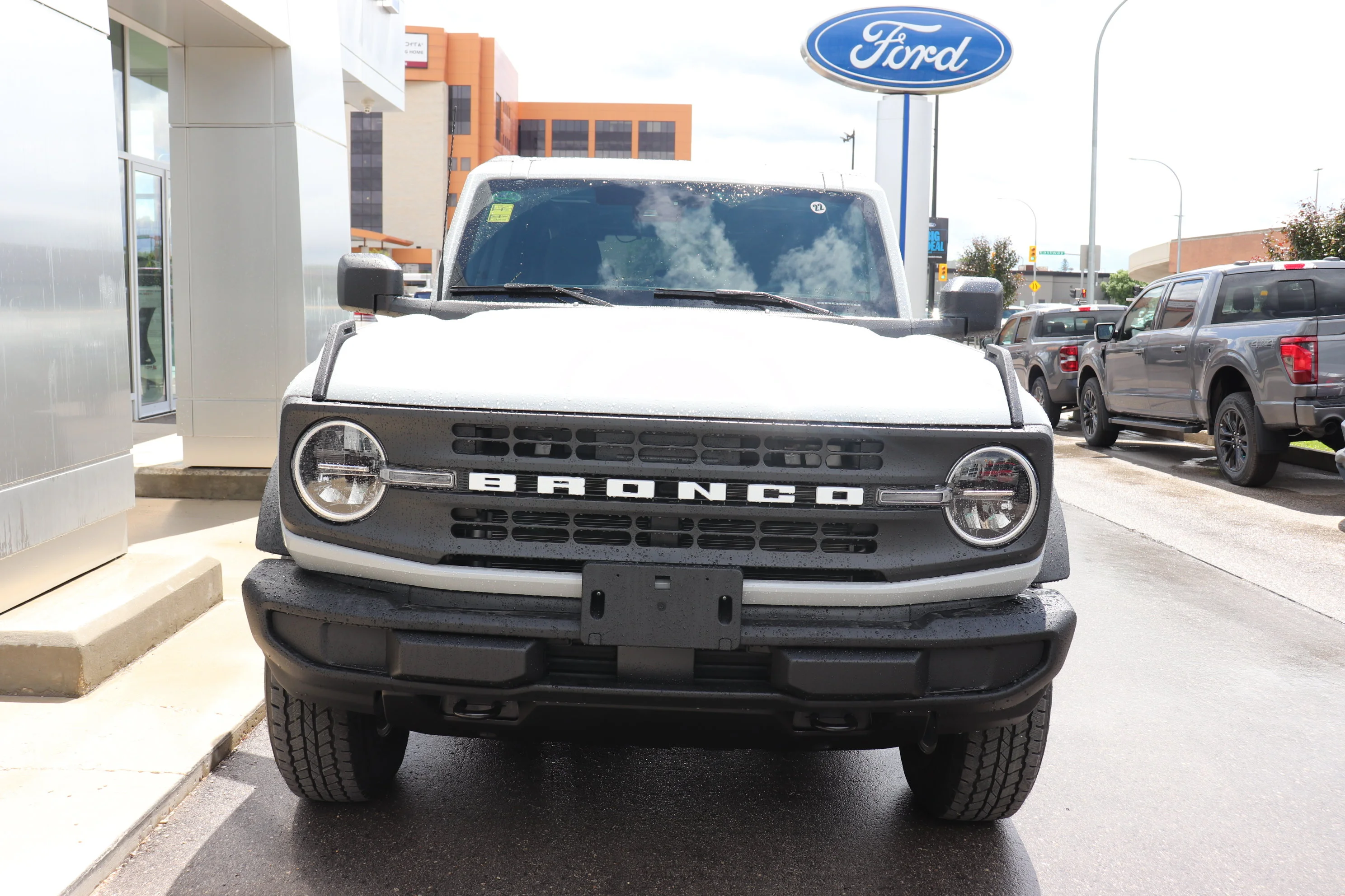 New 2026 AVALANCHE GREY Ford Big Bend image 2