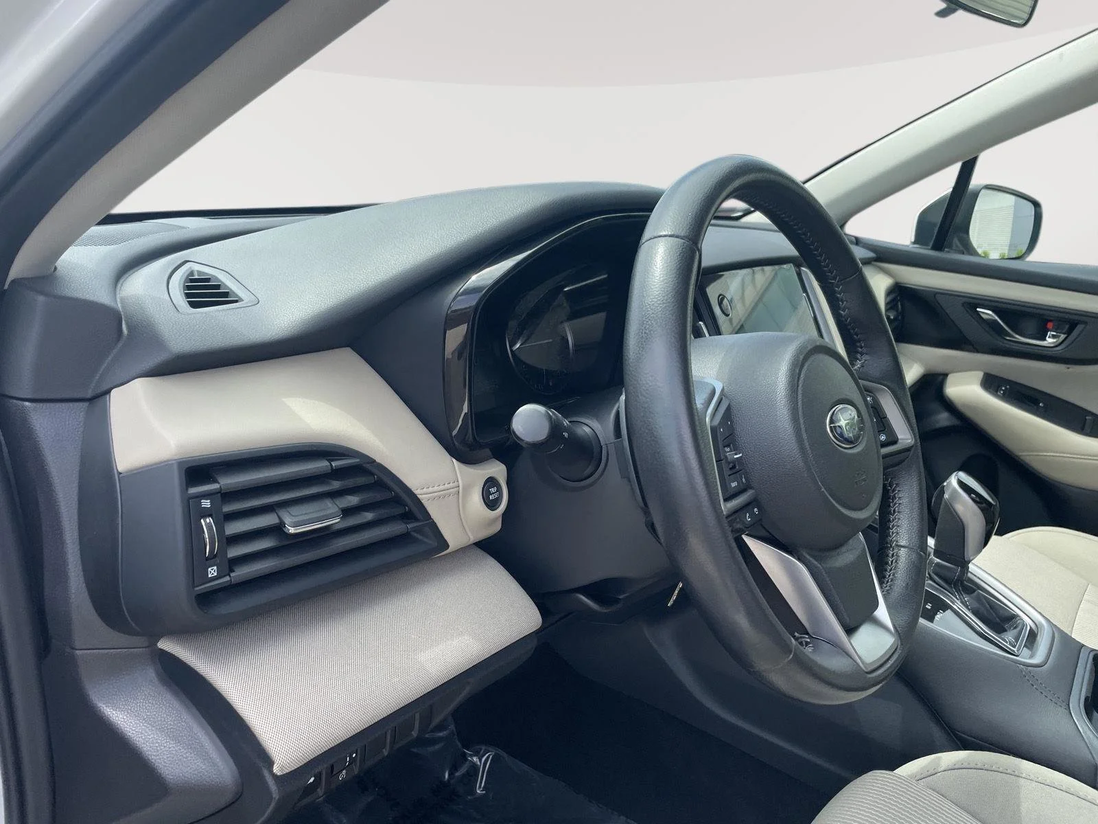 Used 2022 Crystal White Pearl Subaru Premium image 26