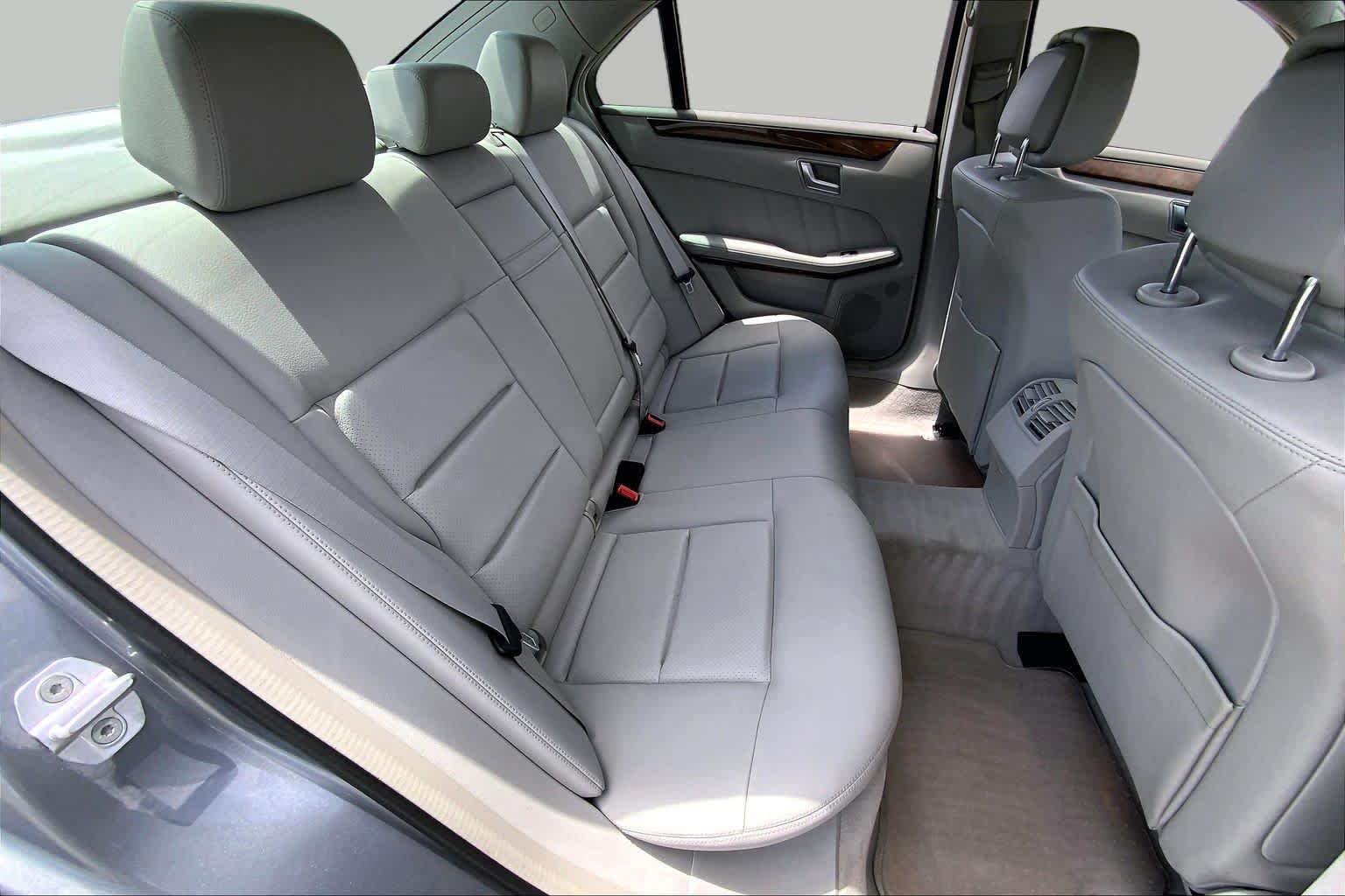 Used 2013 Palladium Silver Metallic Mercedes-Benz E 350 Luxury image 19
