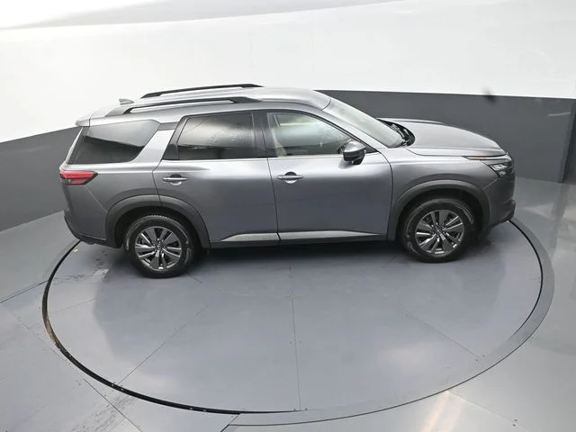 Used 2024 Gray Nissan SV image 31