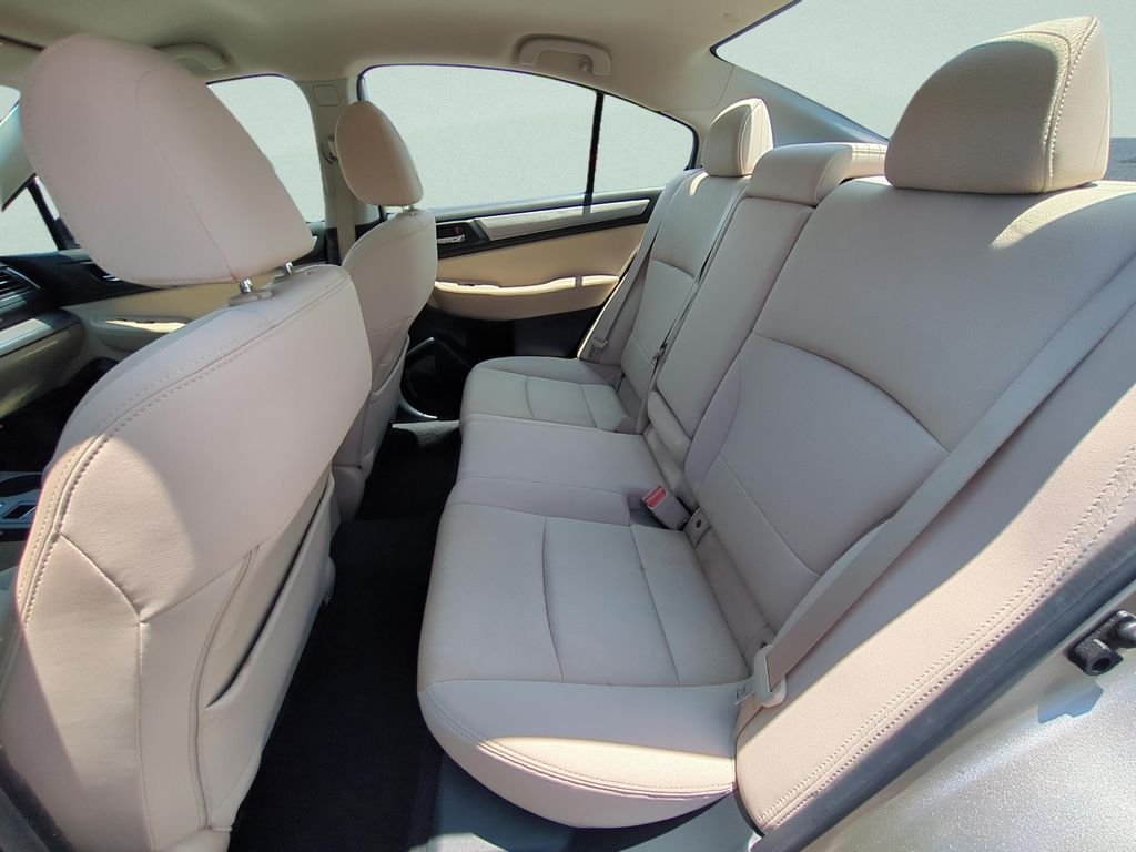 Used 2016 Gray Subaru 2.5i image 9