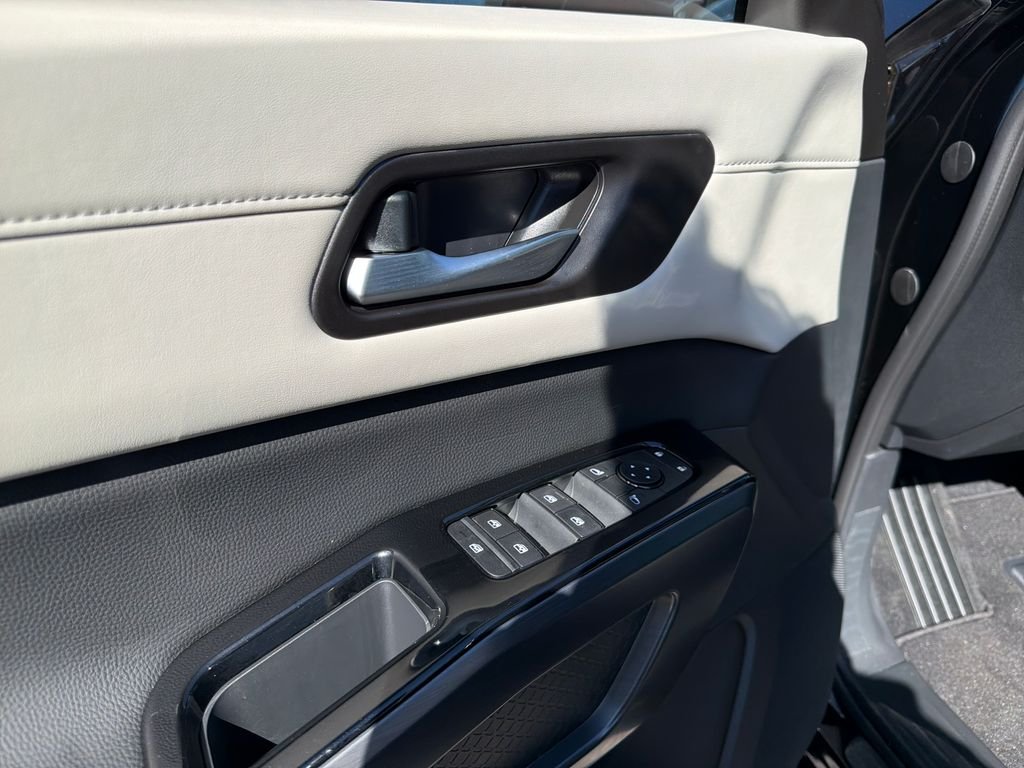 New 2026 Nissan Pathfinder SL 4D Sport Utility