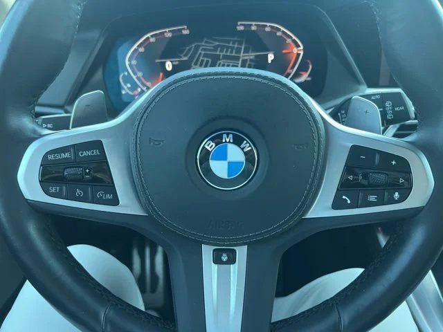 Used 2023 Green BMW xDrive40i image 37