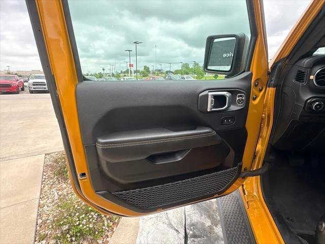 New 2026 Goldilocks Exterior Paint Jeep Sahara image 18