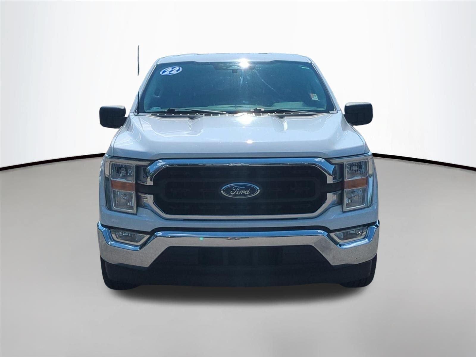 Used 2022 Oxford White Ford XLT image 8