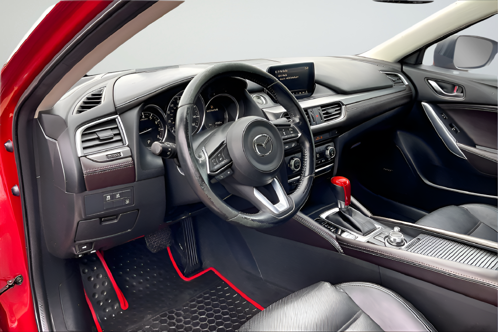 Used 2017 Red Mazda Grand Touring image 14
