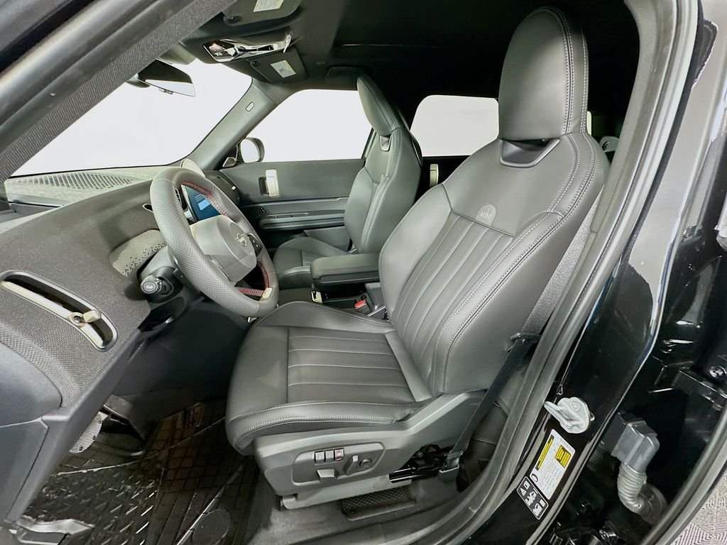 New 2027 Black MINI  image 16