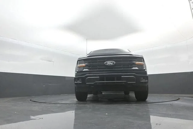 New 2026 Blue Ford XLT image 32