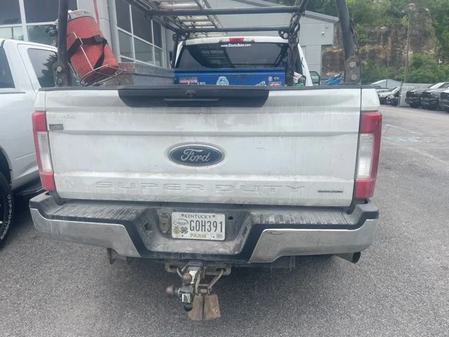 Used 2018 White Ford XL image 6
