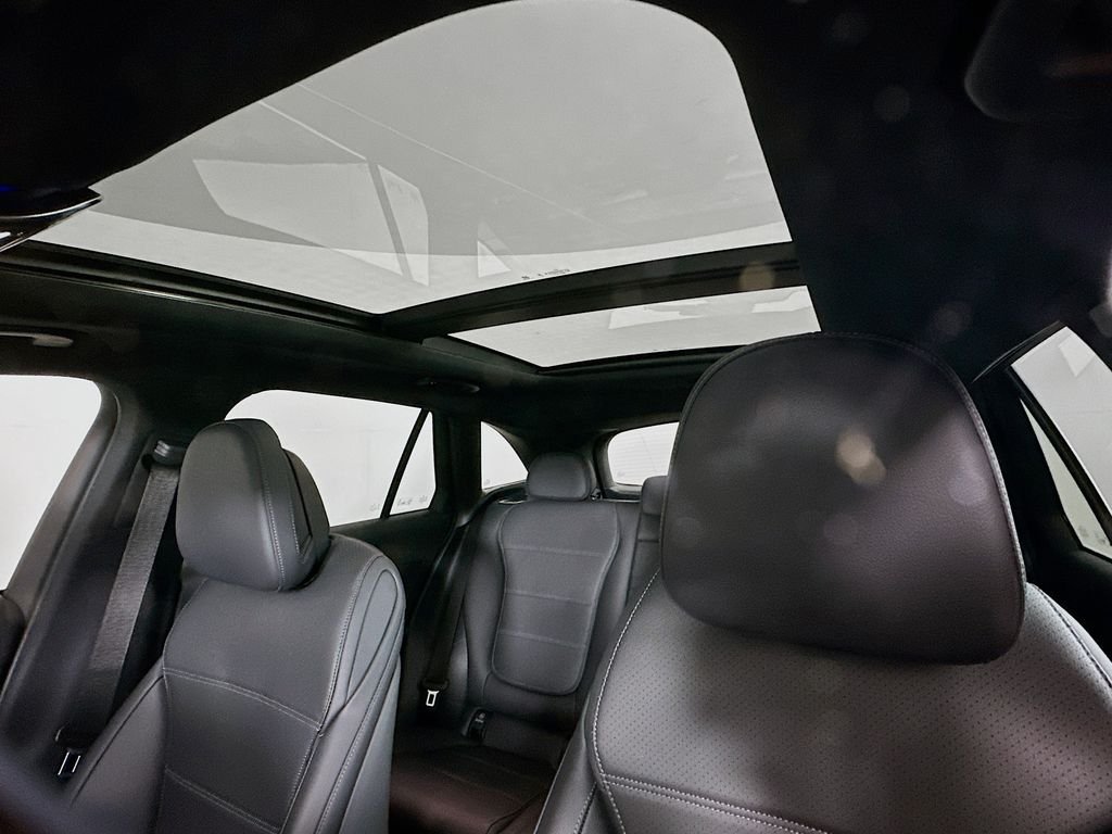 Used 2026 Black Mercedes-Benz GLC 300 image 22