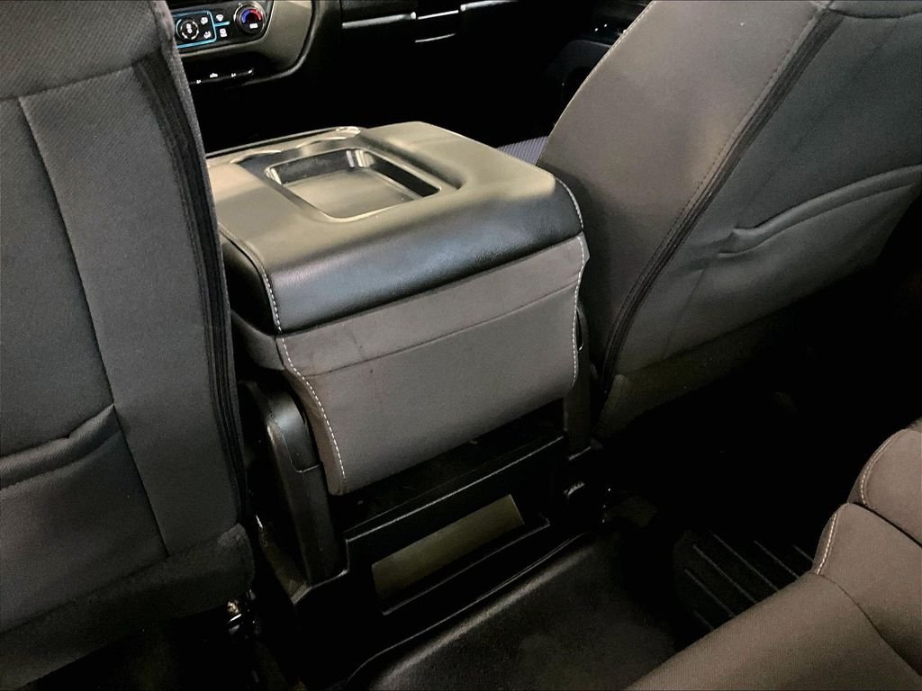 Used 2018 Gray Chevrolet LT image 28