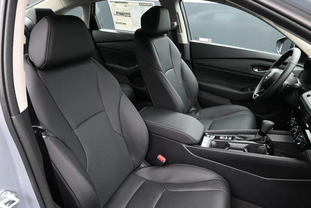 New 2026 Urban Gray Pearl Honda EX-L image 9