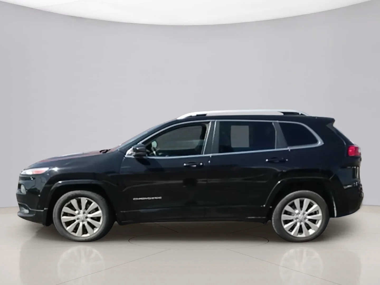 Used 2018 Black Jeep OVERLAND image 2