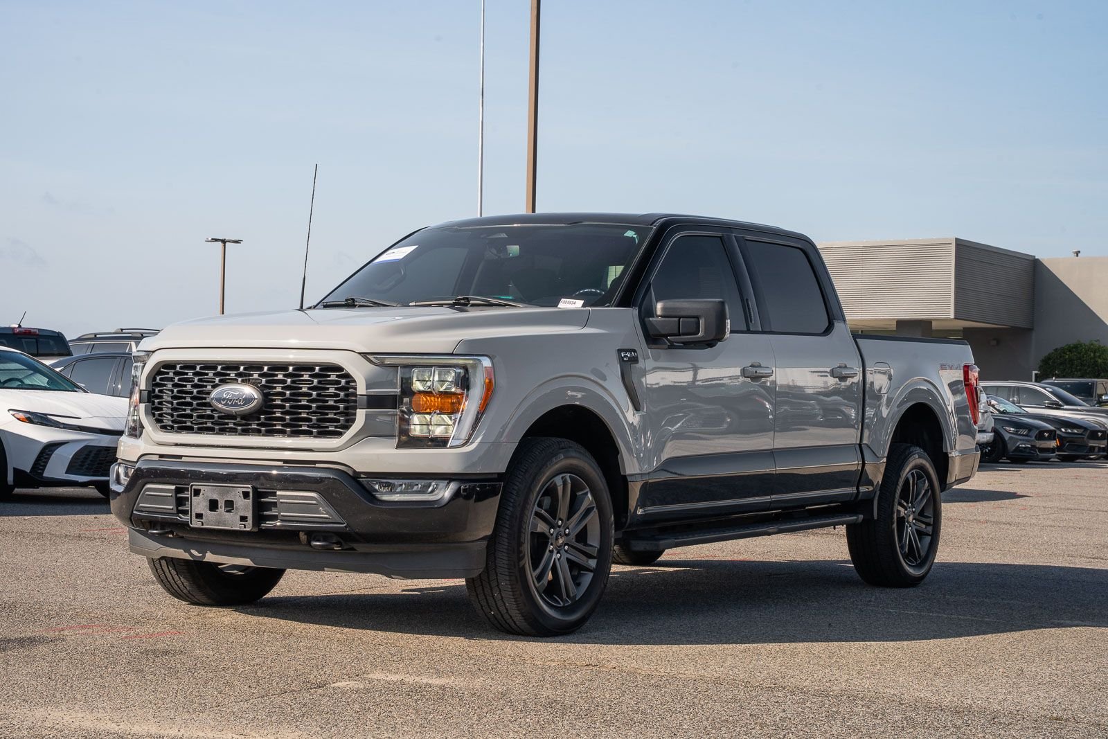 Certified Used 2023  Ford XLT image 3