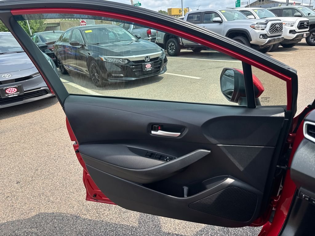 Used 2020 Red Toyota LE image 32