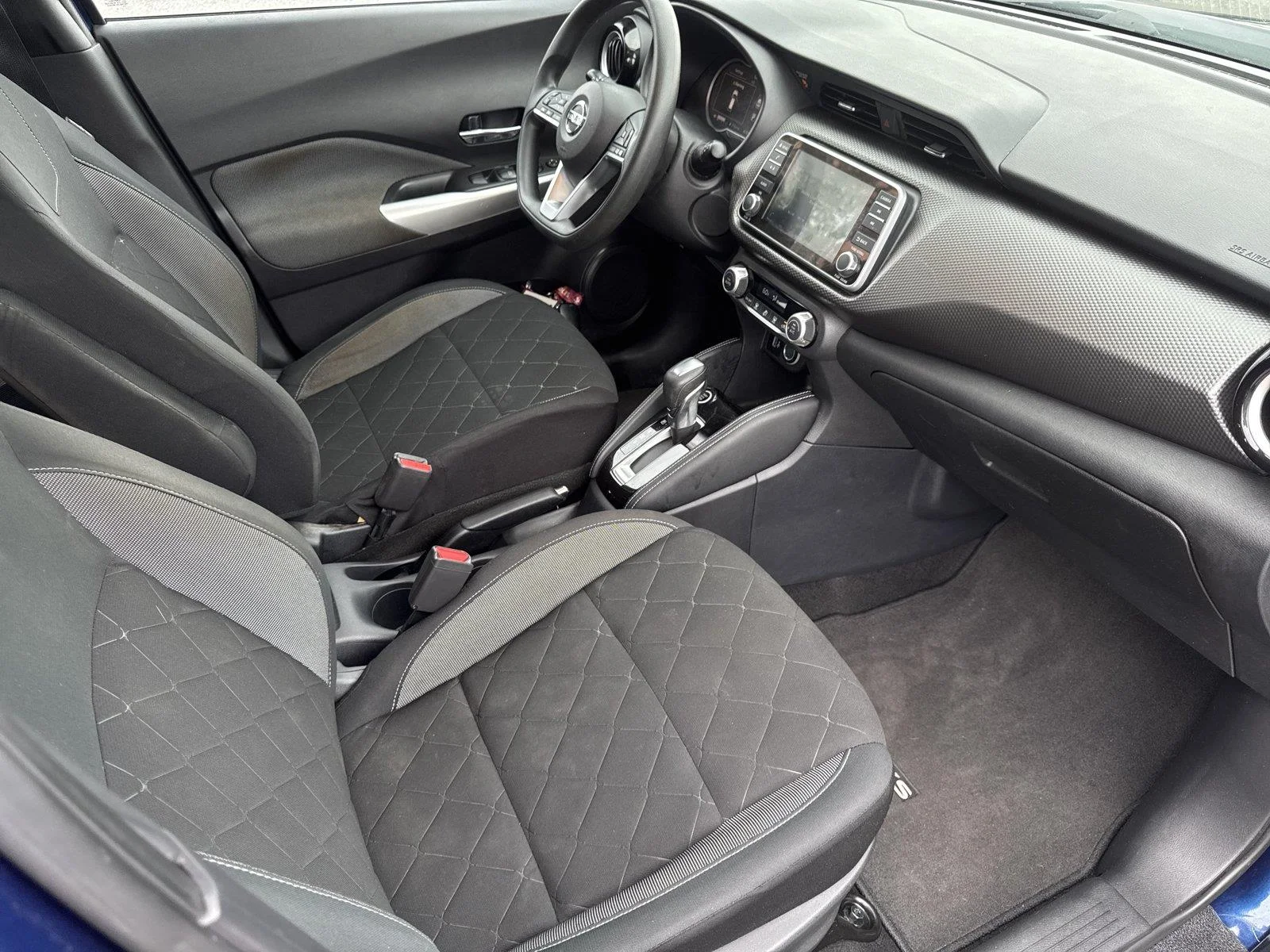Used 2020 Deep Blue Pearl/Fresh Powder Nissan SV image 27