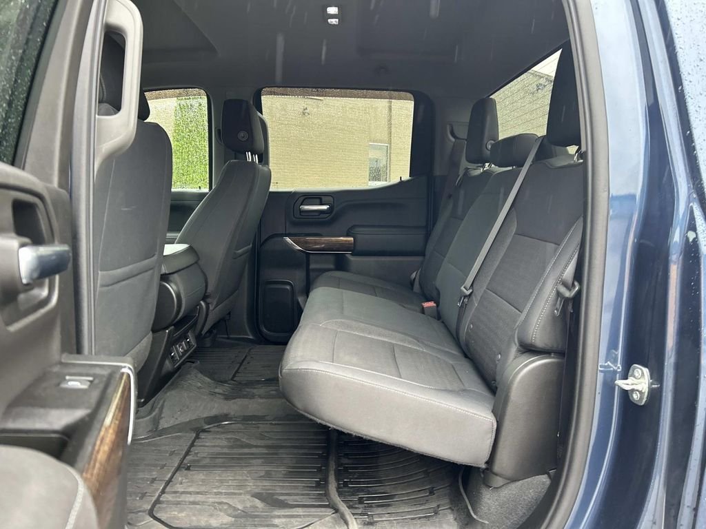 Used 2019 Blue GMC SLE image 15