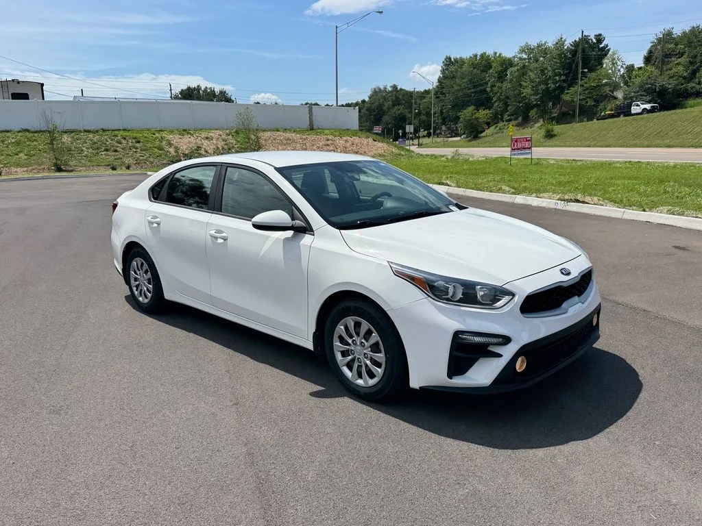 Used 2020 White Kia FE image 2