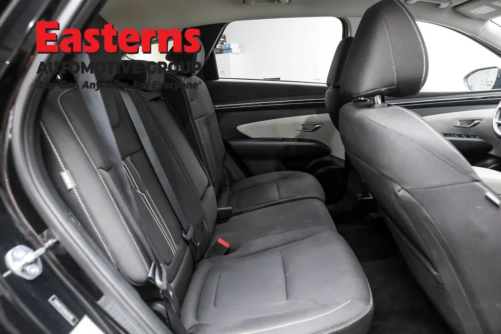 Used 2024 Black Hyundai SEL image 23