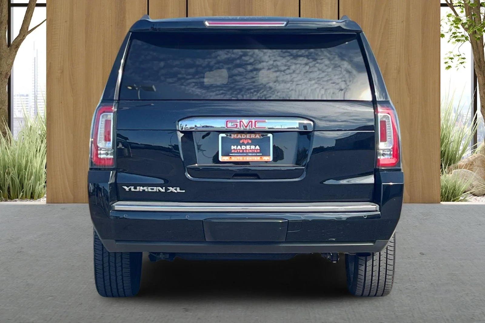 Used 2019 Black GMC Denali image 5