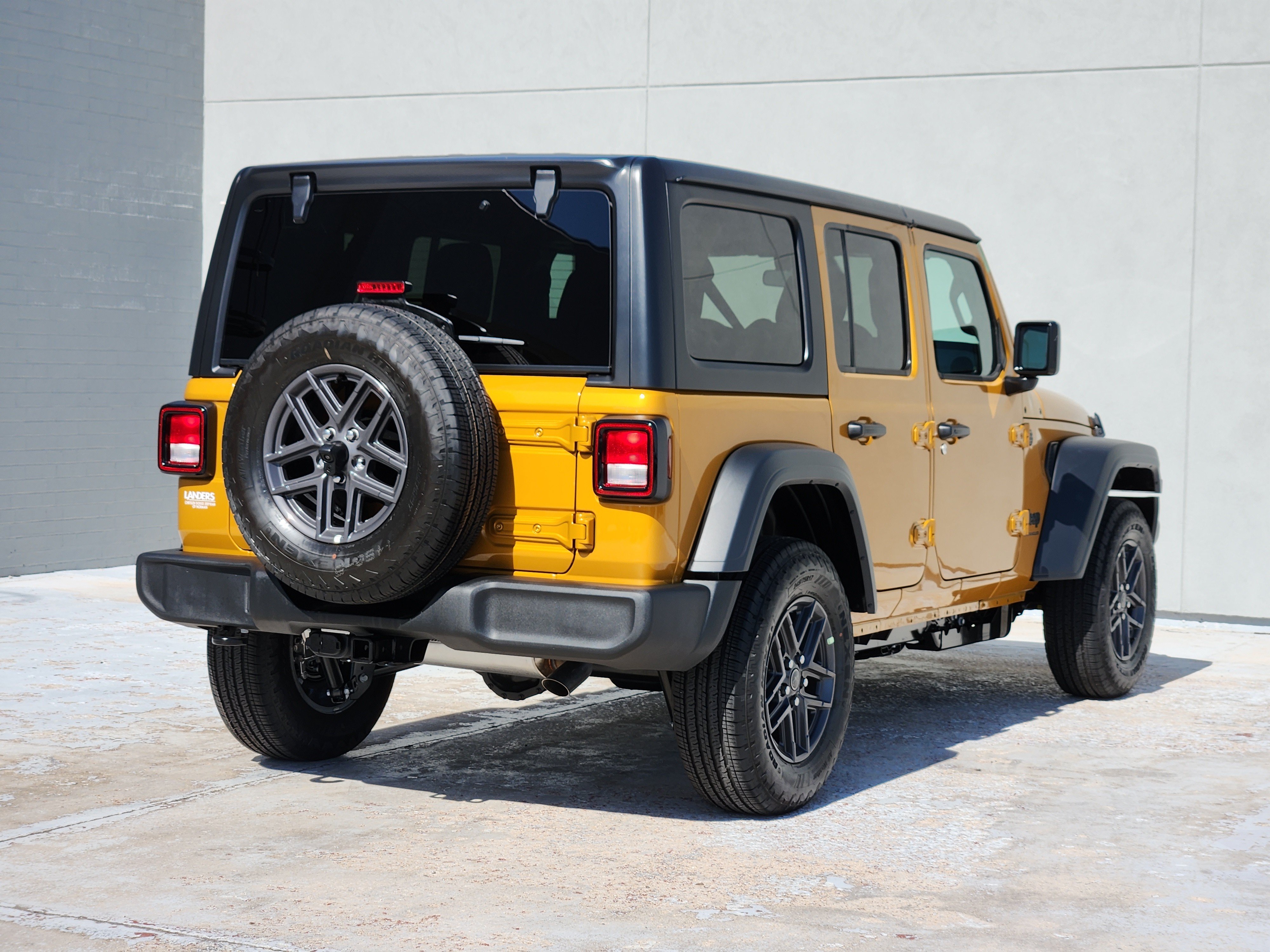 New 2026 Goldilocks Jeep Sport S image 4