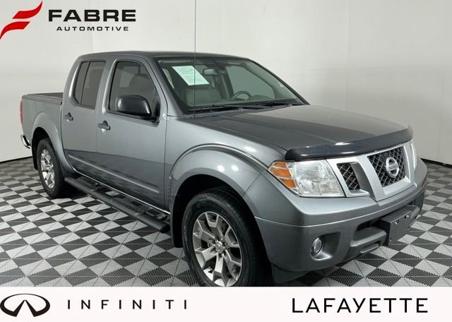 Used 2021 Gray Nissan SV image 1