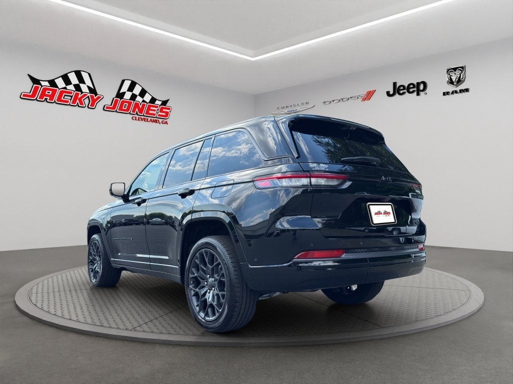 New 2026 Diamond Black Crystal Pearl-Coat Exterior Paint Jeep Summit image 6