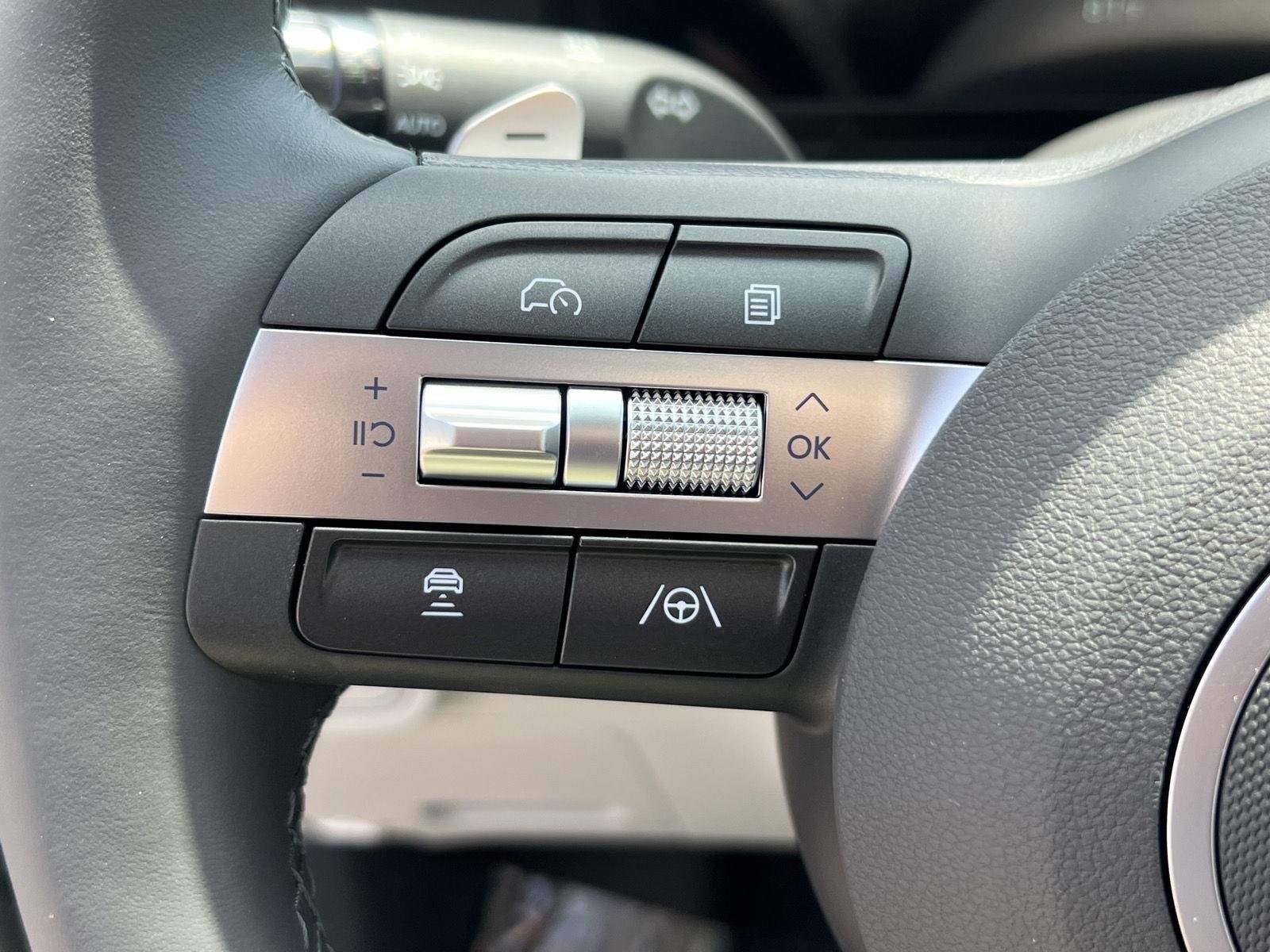 New 2027 Mirage Green Hyundai Limited image 31