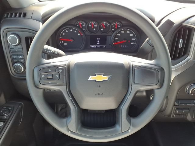 New 2026 Summit White Chevrolet WT image 19