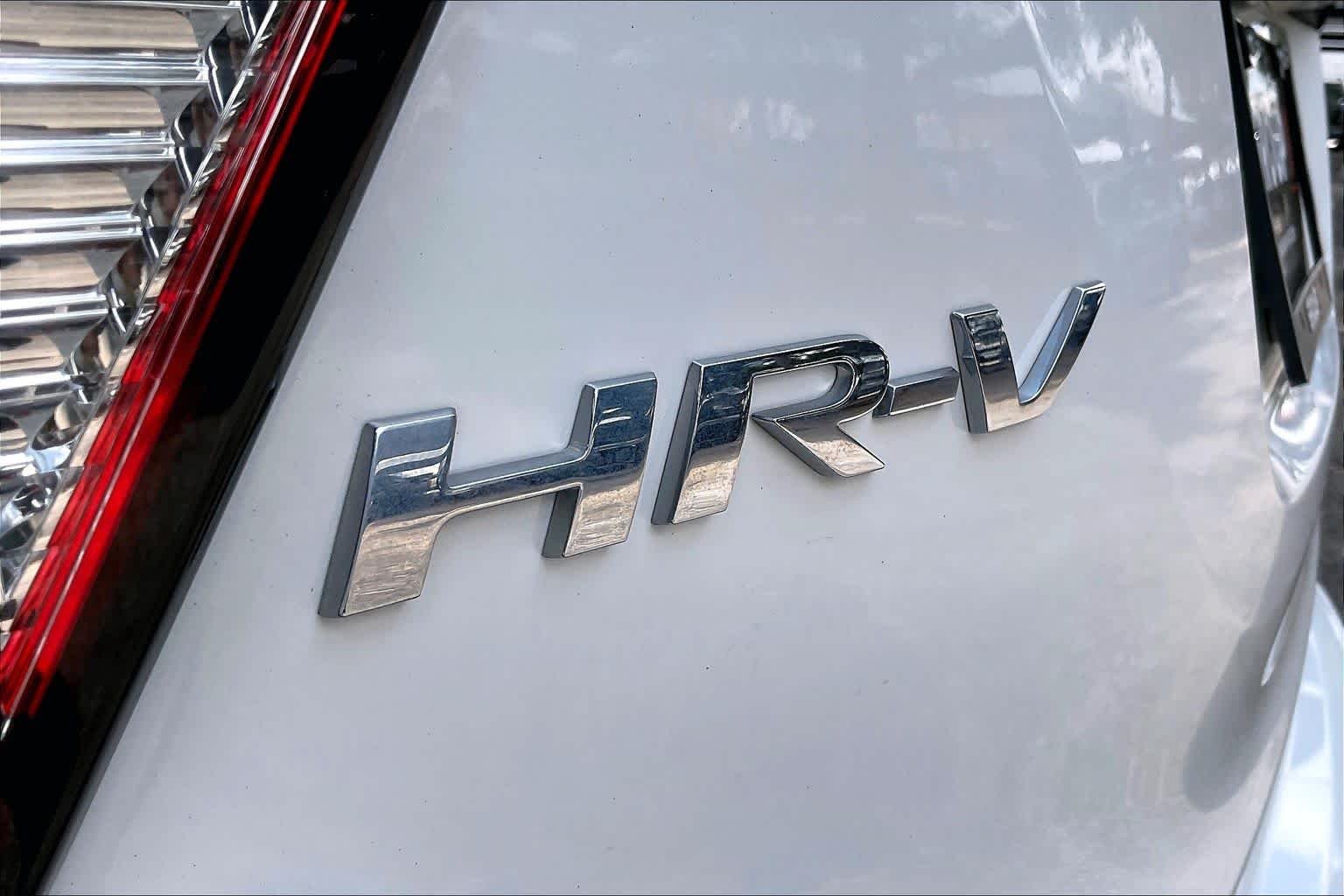 Used 2019 Platinum White Pearl Honda Touring image 10