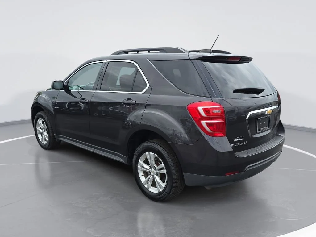Used 2016 TUNGSTEN METALLIC Chevrolet LT image 6