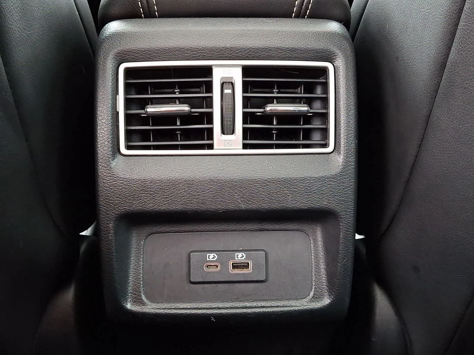 Used 2019 Gun Metallic Nissan SL image 12