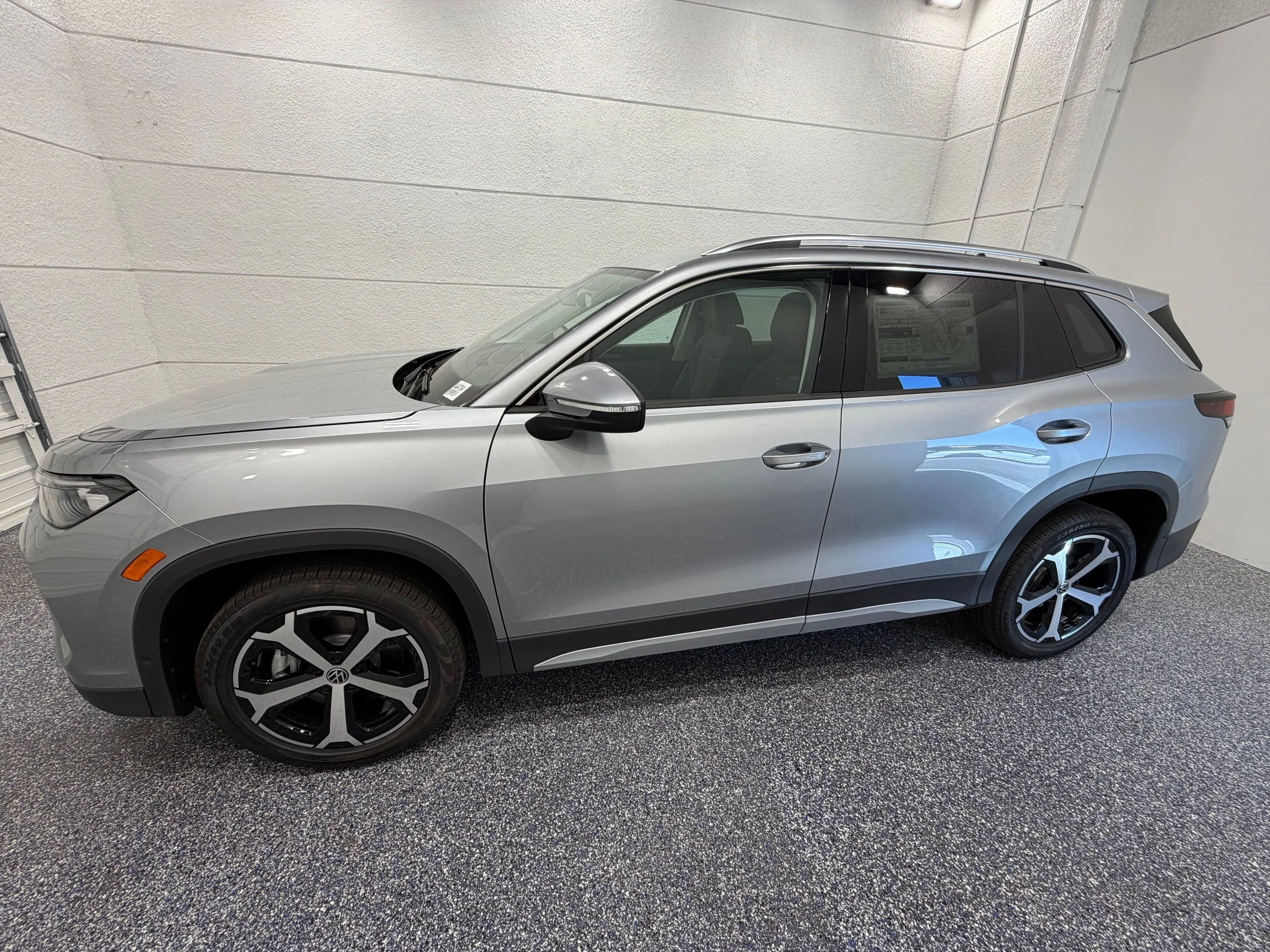 New 2026 Silver Volkswagen 2.0T SE image 2
