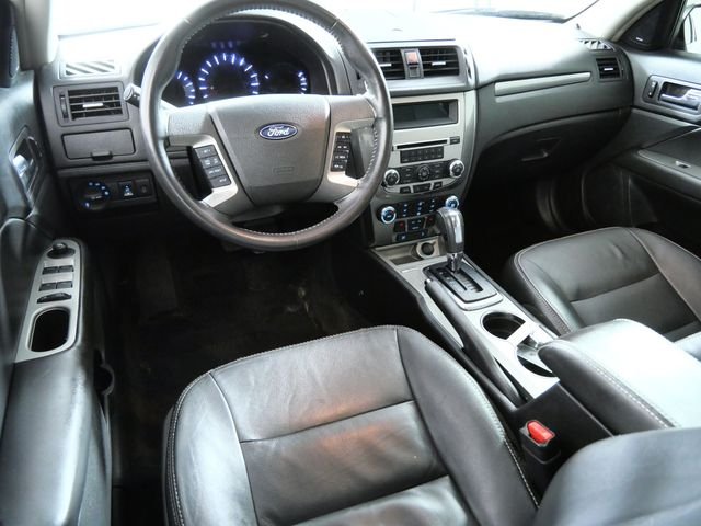 Used 2012 White Ford SEL image 4