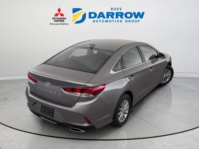 Used 2018 Gray Hyundai Sport image 4