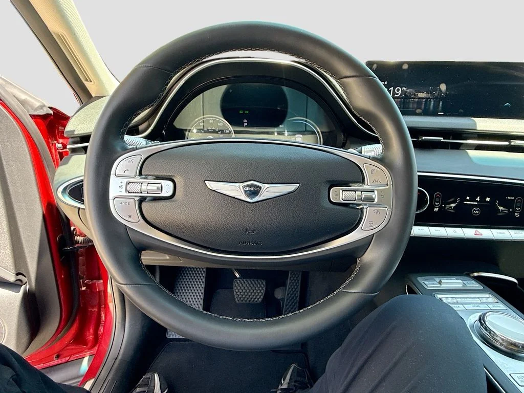 2025 GENESIS GV70 Standard - Photo 12