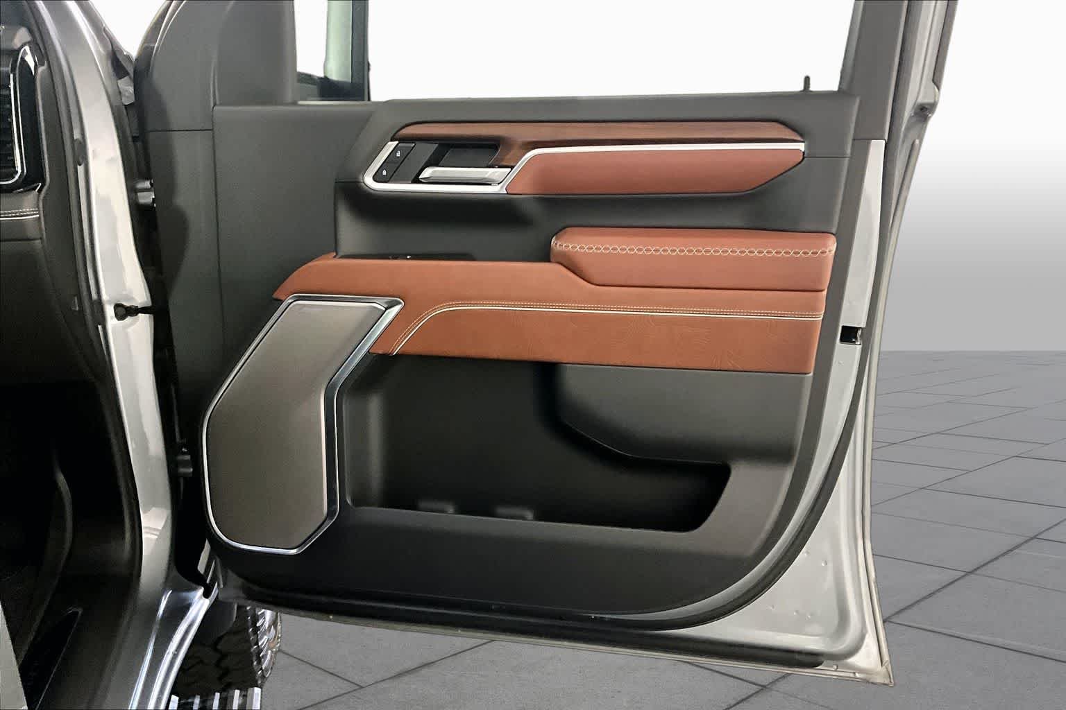 Used 2025 Sterling Metallic GMC Denali Ultimate image 22