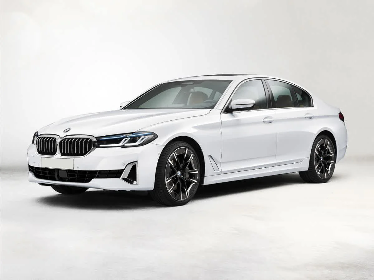 2023 BMW 5 Series 530i xDrive Sedan's photo
