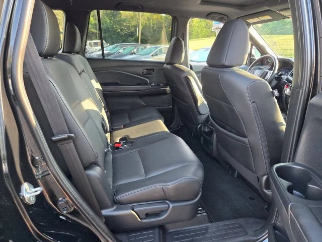 Used 2022 Black Honda EX-L image 20